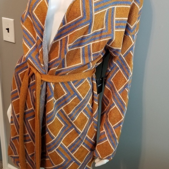 Forever 21 contemporary abstract gold and blue - Picture 2 of 5